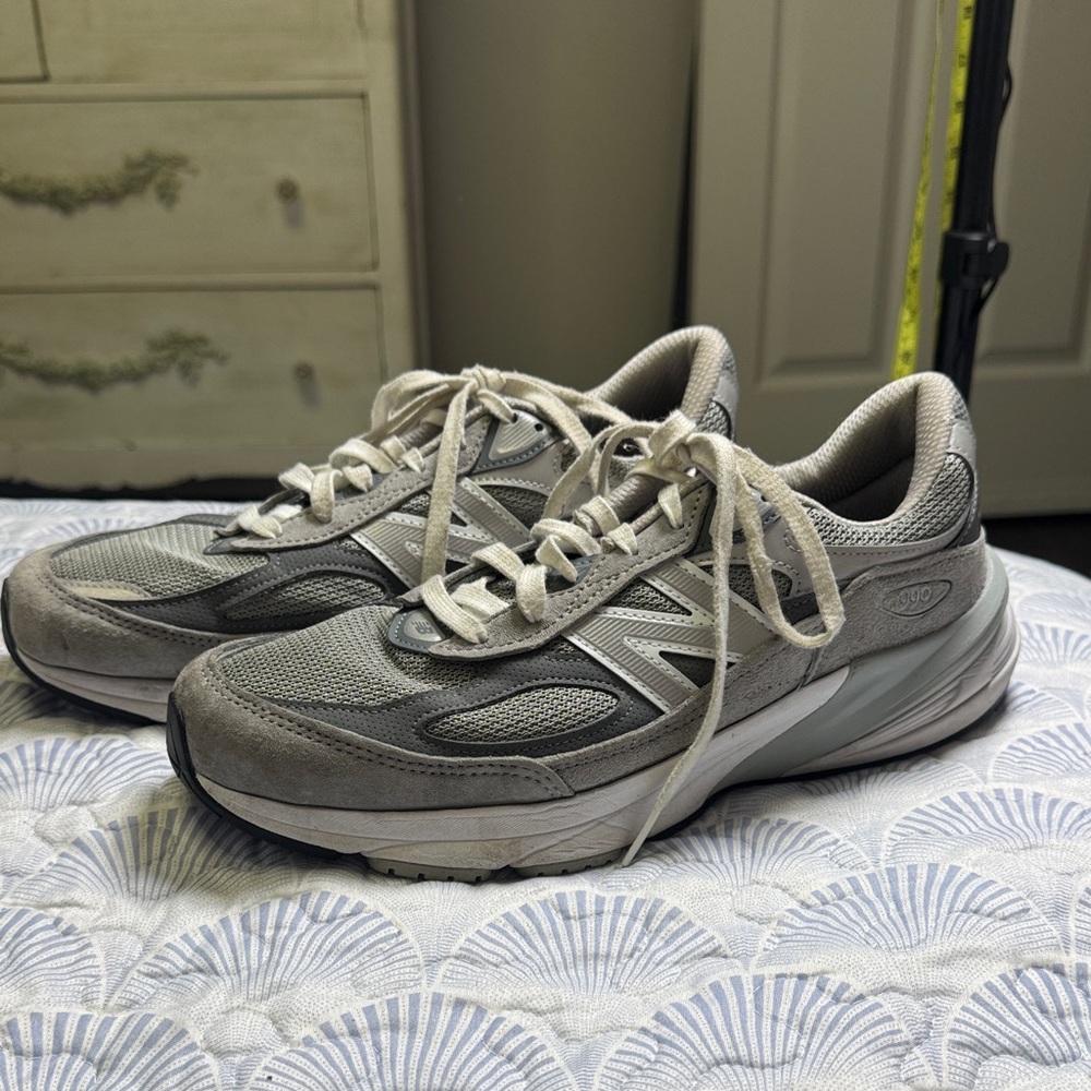 New Balance 990v6 Gray Suede Running Sneakers Women’s 11 Made in USA